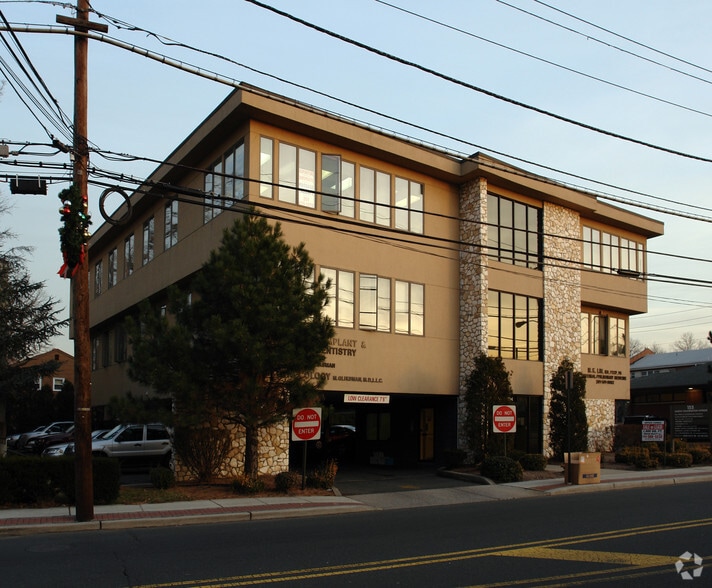 More Photos Of 155 Washington Ave N, Bergenfield Medical For Lease