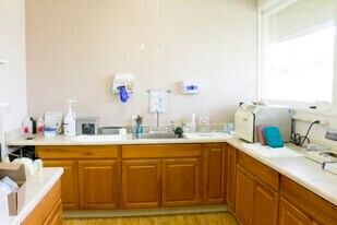 More Photos Of 1601 McHenry Village Way, Modesto Medical For Sale