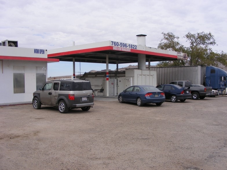 More Photos Of 17400 N D St, Victorville Service For Sale