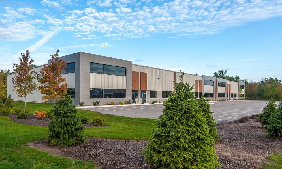 More Photos Of 5575 Kraft Ave SE, Grand Rapids Manufacturing For Lease