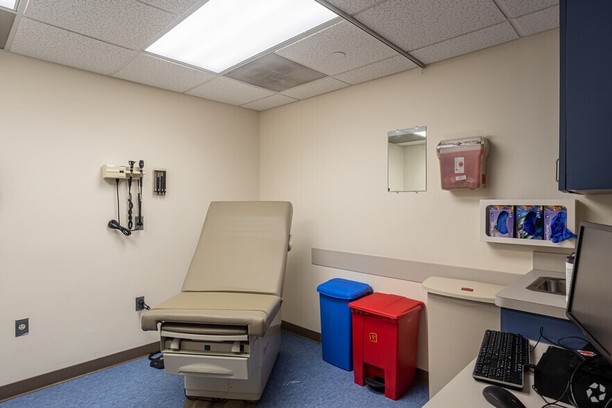 More Photos Of 140 High St, Springfield Unknown For Sale