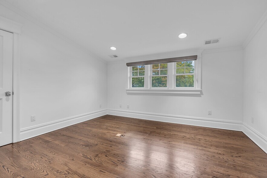 More Photos Of 804 State Route 71, Spring Lake Office Residential For Lease