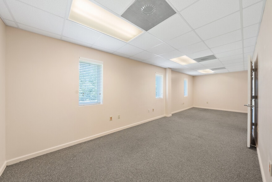 More Photos Of 210 N Tyndall Pky, Panama City Medical For Sale