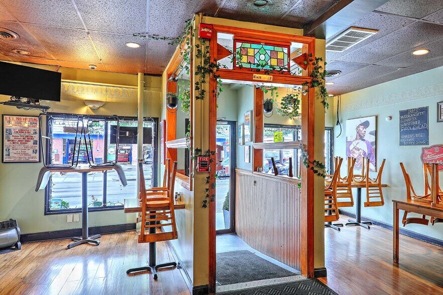 More Photos Of 50 Glendale Ave, Providence Storefront For Sale