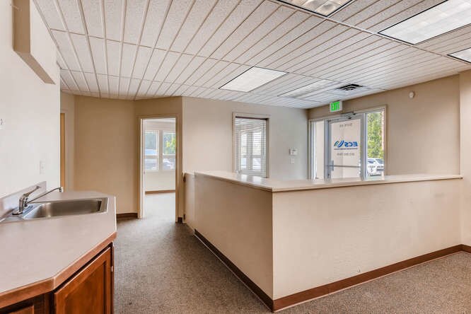 More Photos Of 2 Oakwood Park, Castle Rock Medical For Lease