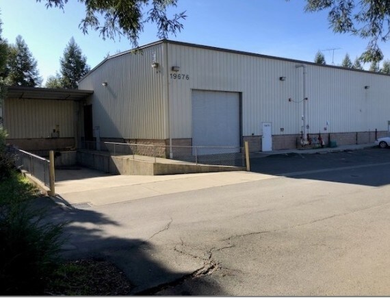 More Photos Of 19676 8th St E, Sonoma Warehouse For Lease
