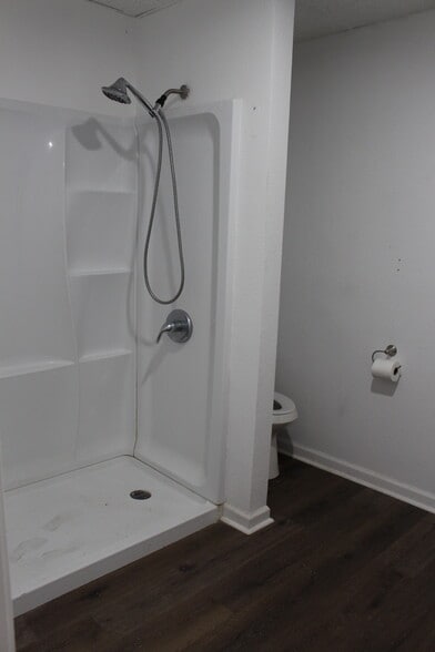 More Photos Of 1500 Grand Caillou Rd, Houma Light Distribution For Sale