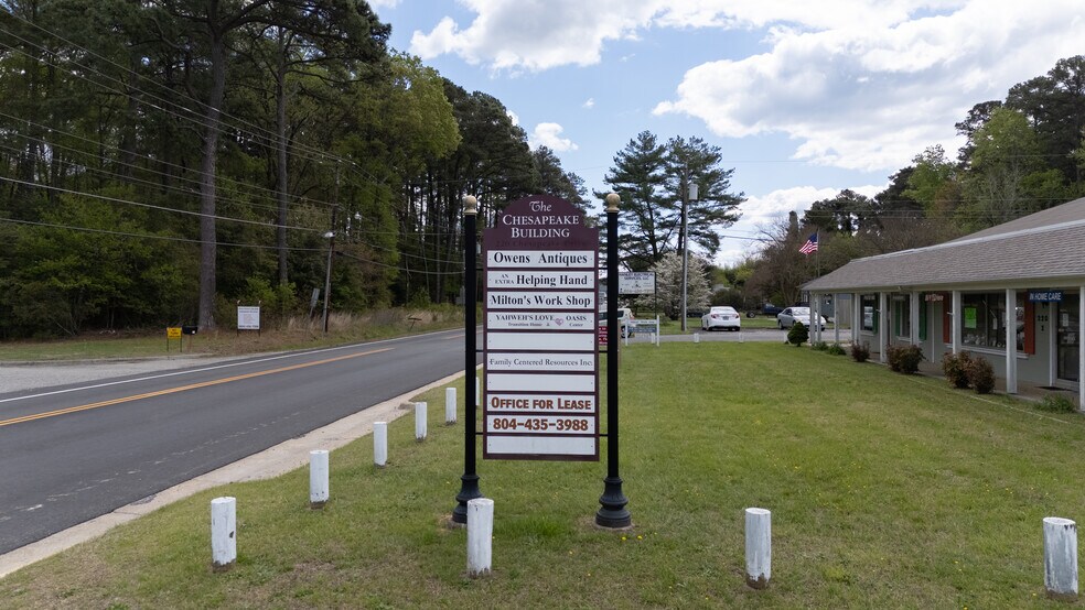 More Photos Of 220 Chesapeake Dr, White Stone Office For Sale