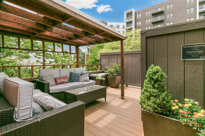 More Photos Of 1658-1668 N Lafayette St, Denver Office For Sale