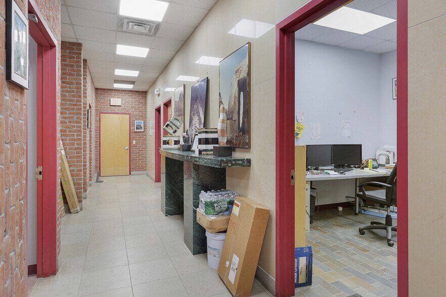 More Photos Of 472 E Westfield Ave, Roselle Park Light Manufacturing For Lease