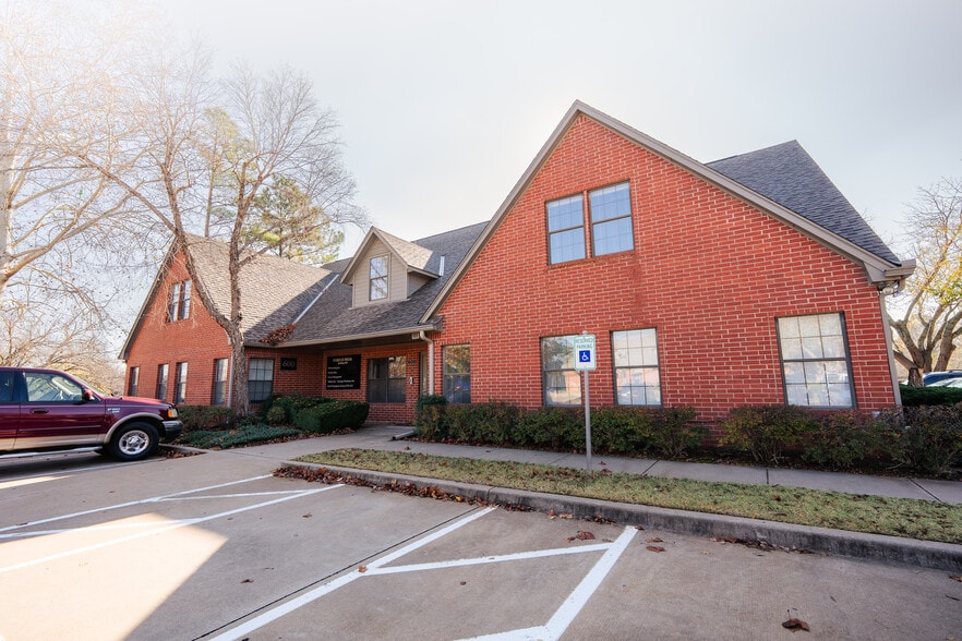 Primary Photo Of 1900 E 15th St, Edmond Office For Sale