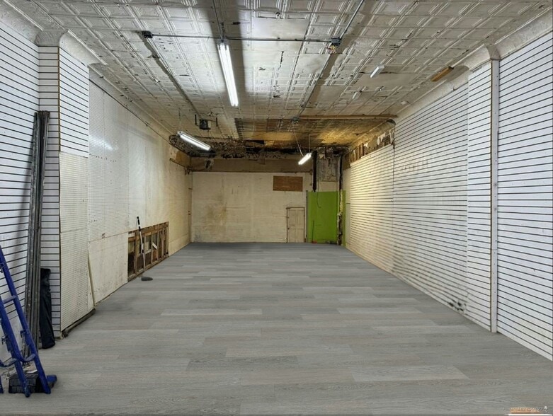 More Photos Of 584 5th Ave, Brooklyn Storefront Retail Residential For Lease