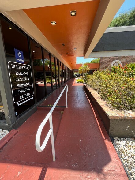 More Photos Of 7301 NW 4th St, Plantation Medical For Sale