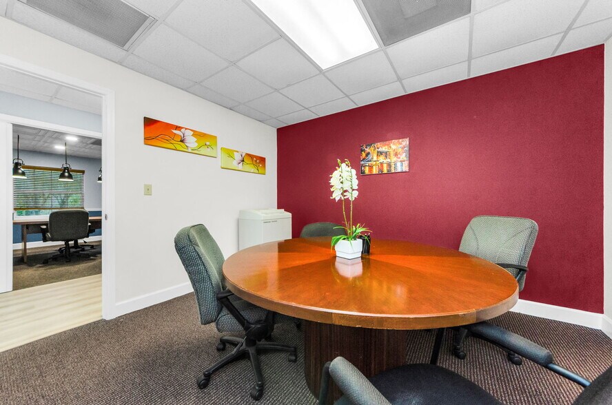 More Photos Of 2625 Keystone Rd, Tarpon Springs Office For Sale