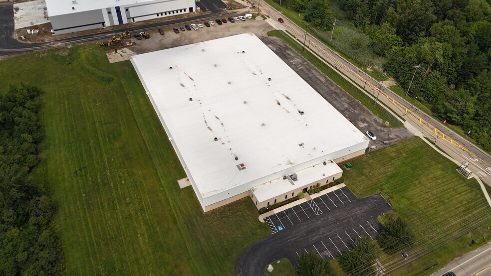 More Photos Of 1933 Highland Rd, Twinsburg Manufacturing For Sale