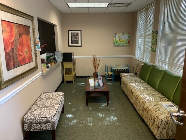 More Photos Of 7100-7150 Heritage Village Plz, Gainesville Office For Lease