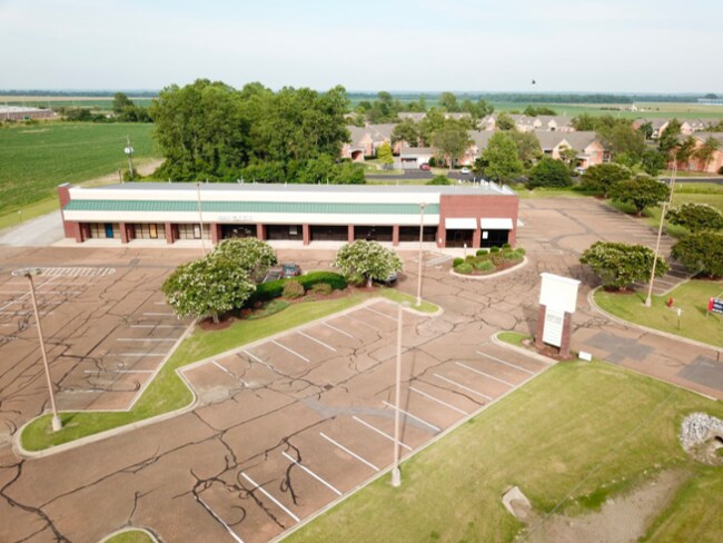 More Photos Of 1161-1189 Casino Center Dr, Robinsonville Unknown For Lease