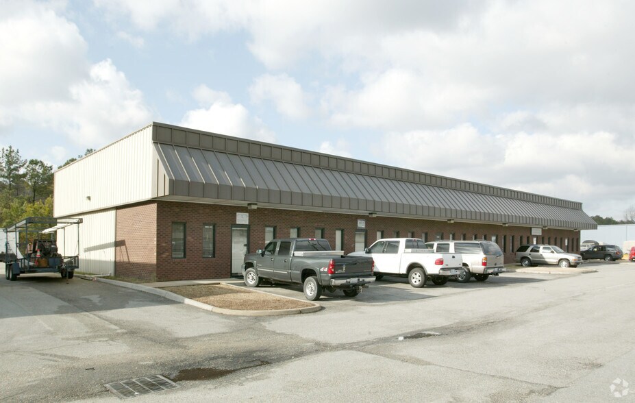 More Photos Of 3905 Holland Blvd, Chesapeake Light Manufacturing For Lease