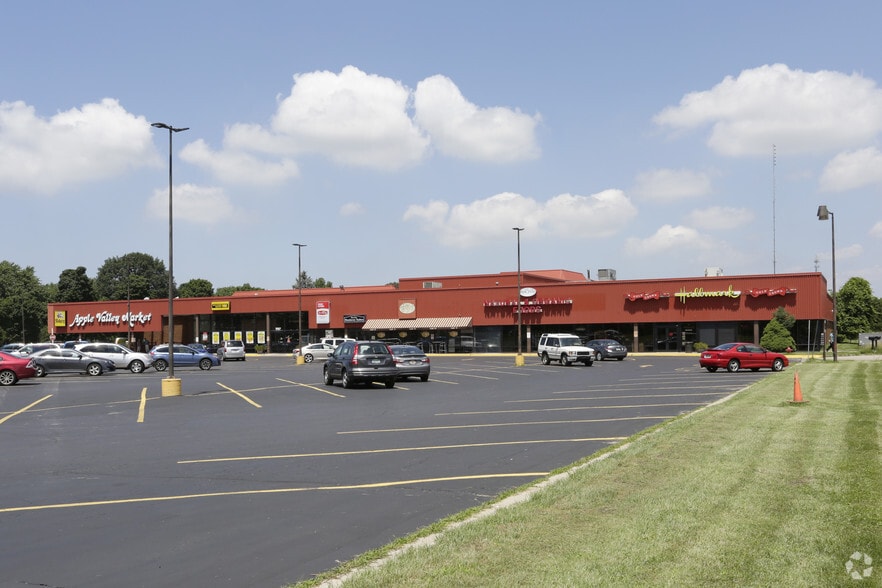 More Photos Of 9067 US Highway 31, Berrien Springs Storefront For Sale