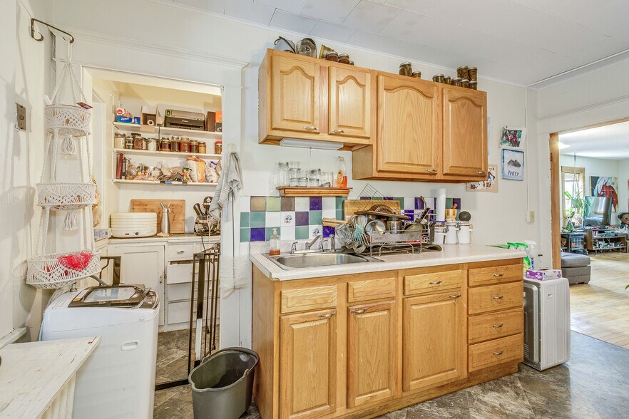 More Photos Of 3701 S Lyndale Ave, Minneapolis Storefront Retail Residential For Sale