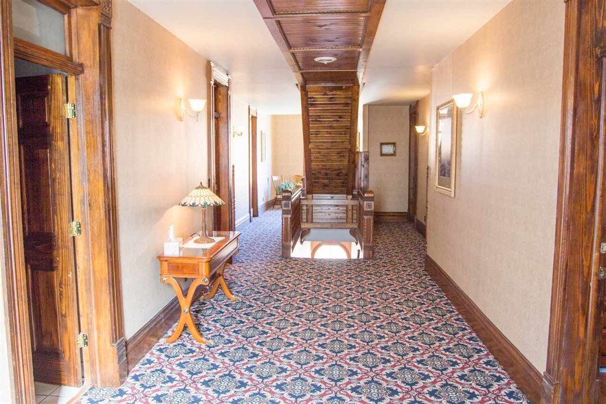 More Photos Of 305 W Main St, Lead Restaurant For Sale
