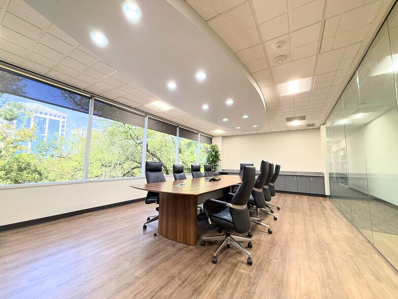 More Photos Of 14110 N Dallas Pky, Dallas Unknown For Lease