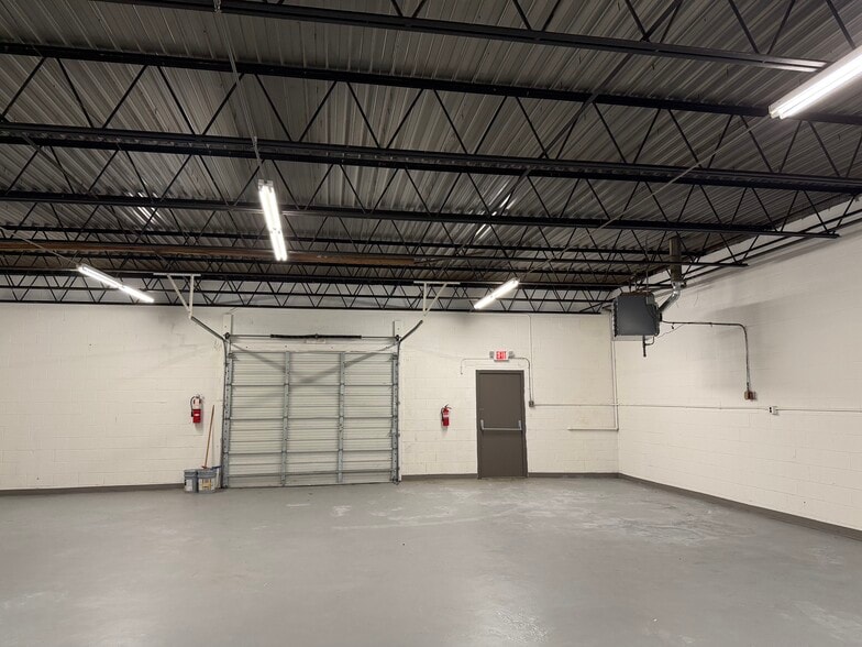More Photos Of 408 Aberdeen Rd, Hampton Freestanding For Lease