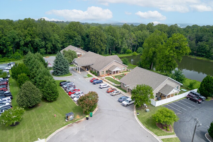 More Photos Of 1071 Woodberry Square Pl, Lynchburg Office For Sale