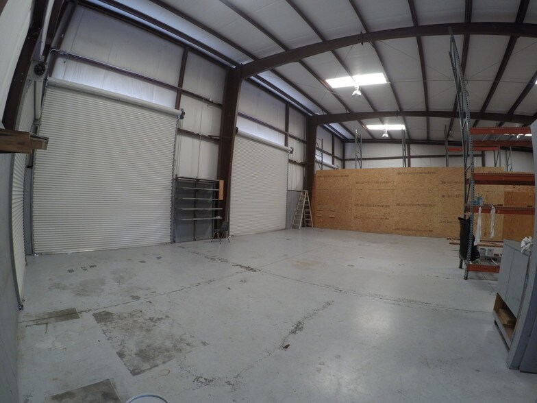 More Photos Of 2894 Forsyth Rd, Winter Park Warehouse For Lease