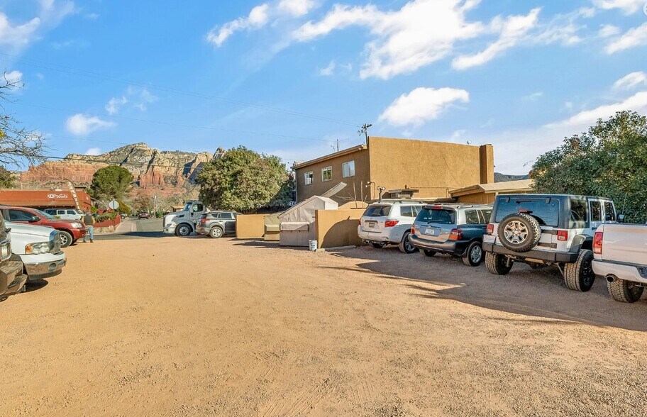 More Photos Of 321 N State Route 89A, Sedona Freestanding For Sale