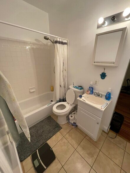 More Photos Of 128 S Market St, Frederick Apartments For Sale