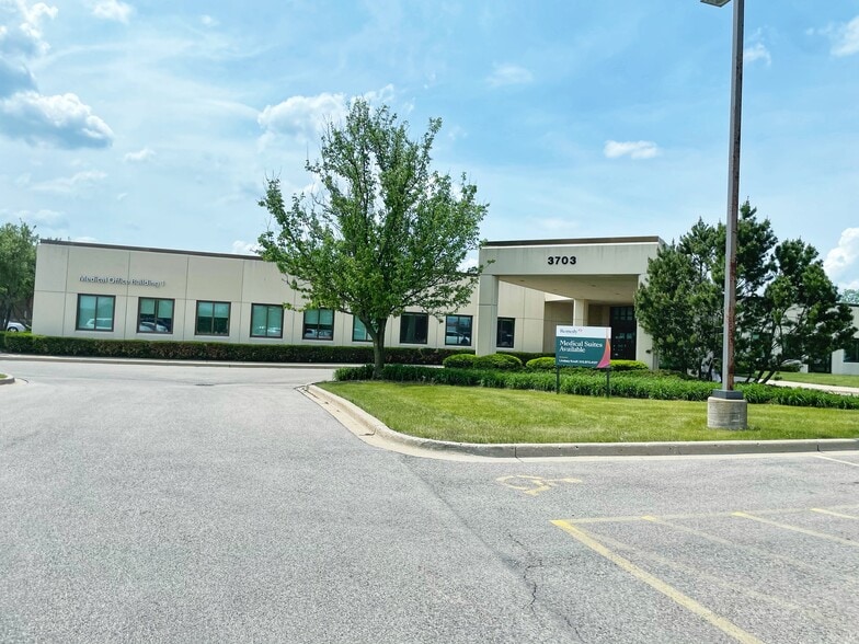 More Photos Of 3703 Doty Rd, Woodstock Medical For Lease