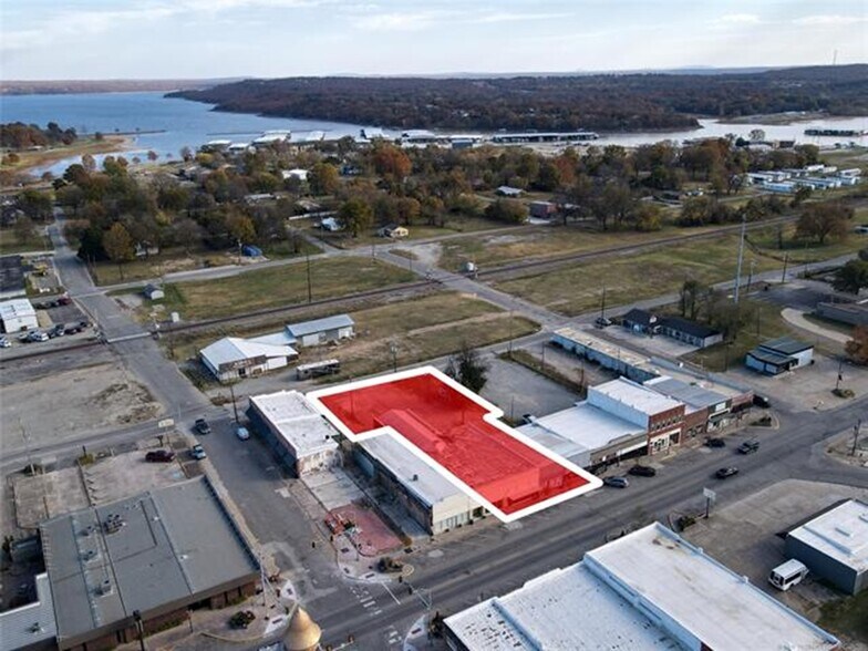 More Photos Of 111-117 S Main St, Eufaula Office For Sale