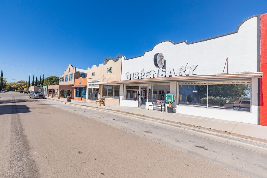 More Photos Of 308 Granado St, Tularosa General Retail For Sale