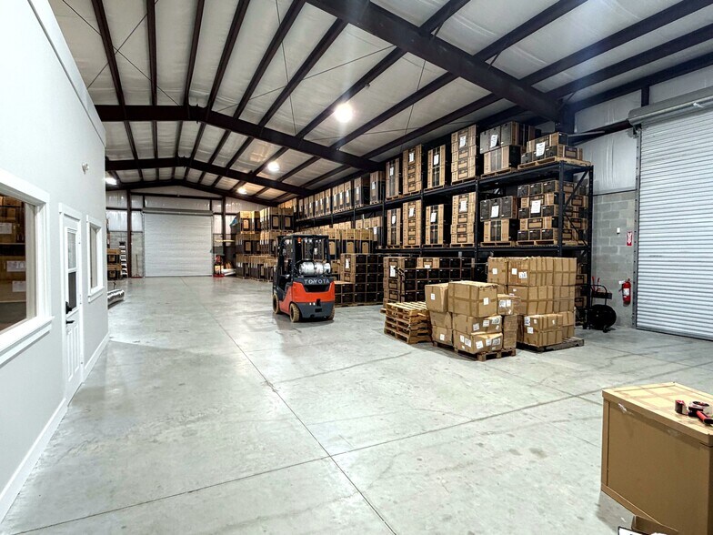 More Photos Of 4708 Lena Rd, Bradenton Warehouse For Sale