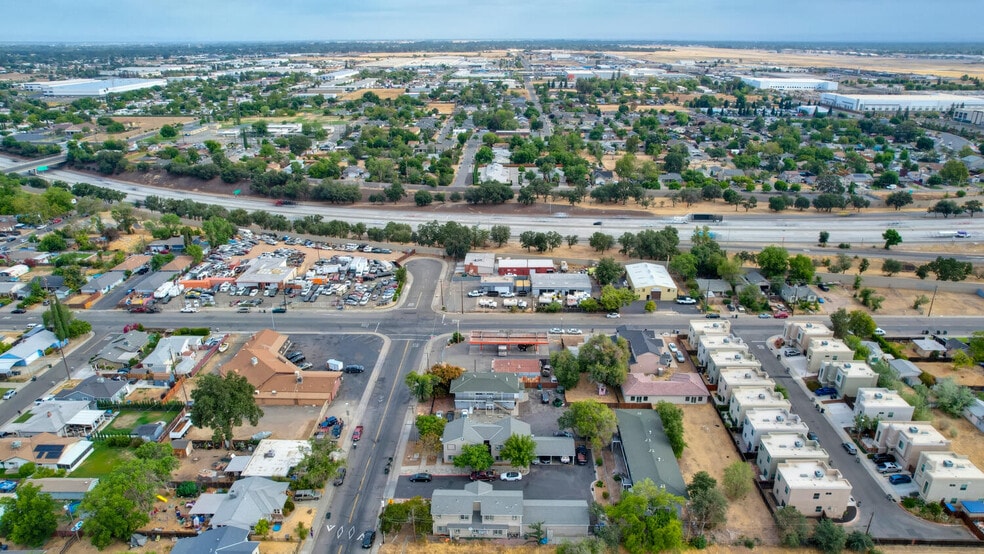 More Photos Of 3732-3736 Astoria St, Sacramento Apartments For Sale