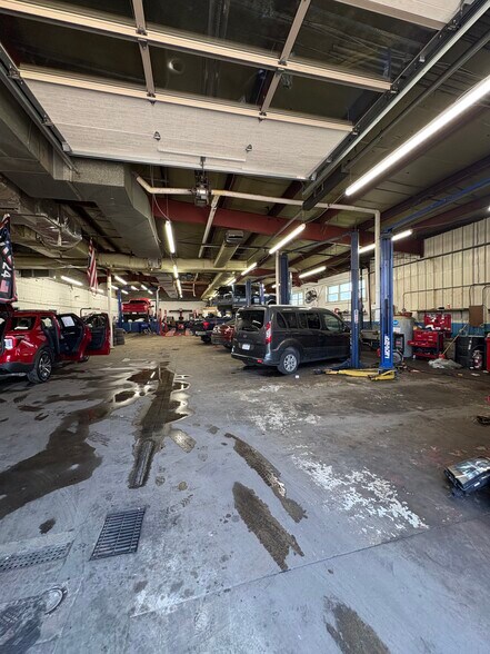 More Photos Of 1625 Commerce St, Wellsburg Auto Dealership For Sale