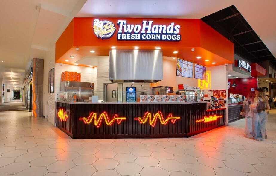 More Photos Of 5060 Montclair Plaza Ln, Montclair Unknown For Lease