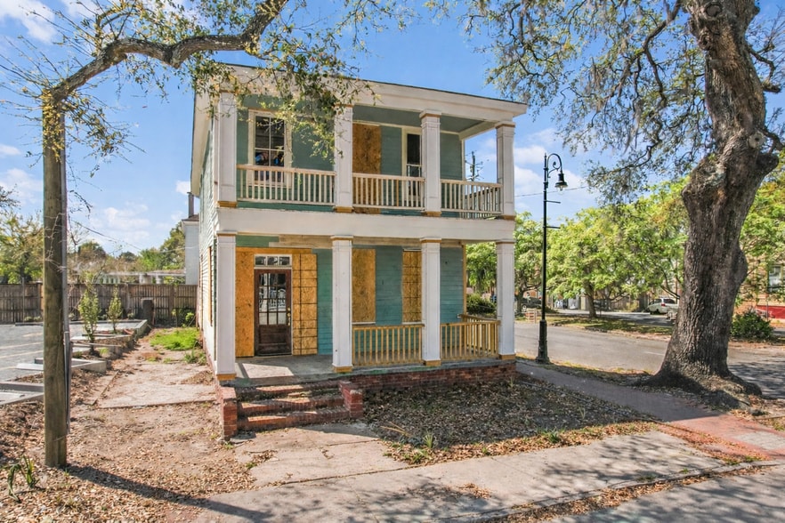 More Photos Of 423 W 42nd St, Savannah General Retail For Sale