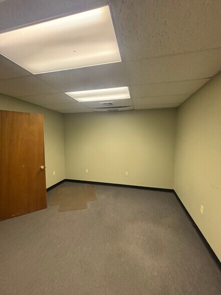 More Photos Of 125 W 7th St, Wind Gap Coworking Space