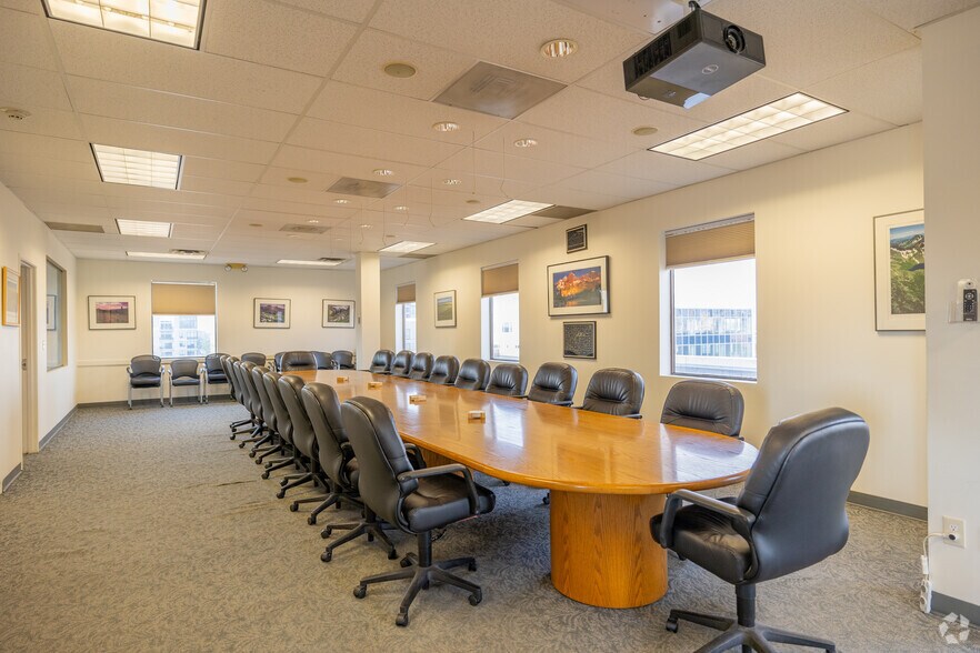 More Photos Of 800 N Grant St, Denver Office For Sale
