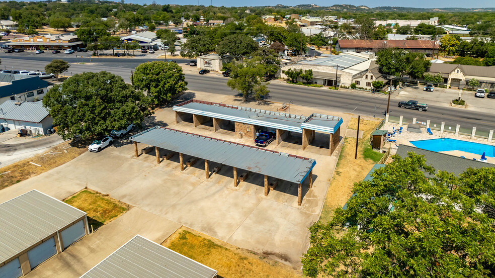 Primary Photo Of 405 S Washington St, Fredericksburg Carwash For Sale