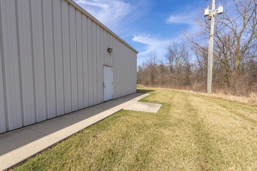 More Photos Of 4132 Elida Rd, Lima Medical For Sale