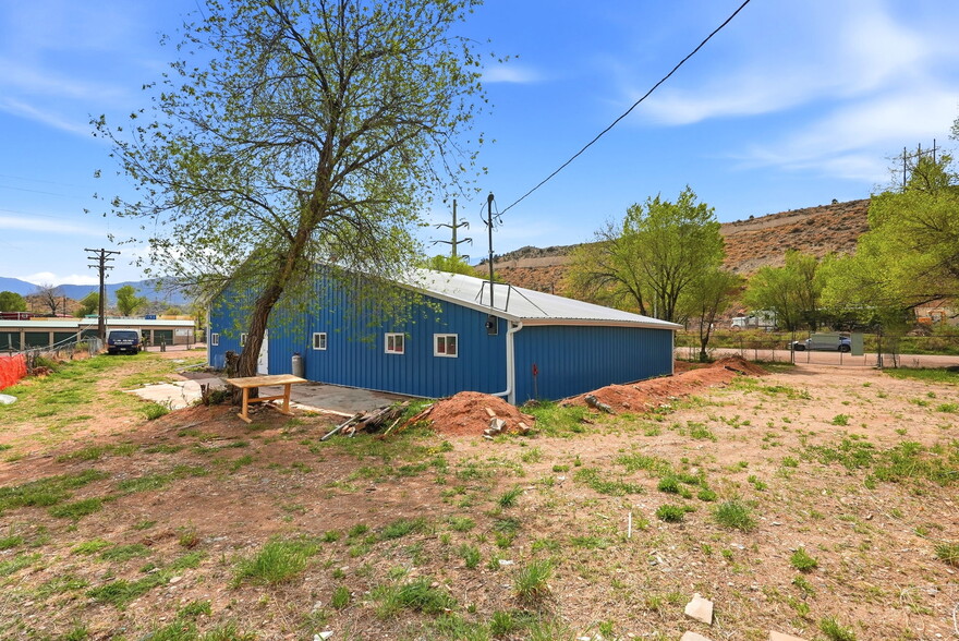 More Photos Of 627 S 31st St, Colorado Springs Light Manufacturing For Sale