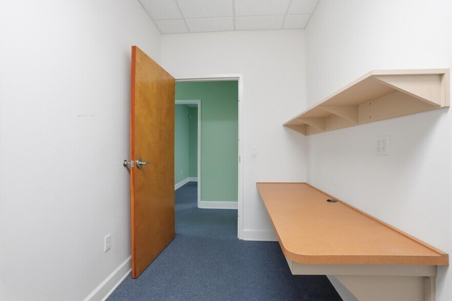 More Photos Of 344 S Woodland Blvd, Deland Office For Sale