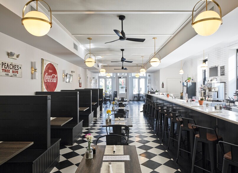 More Photos Of 47 Bridge St, Lambertville Restaurant For Sale