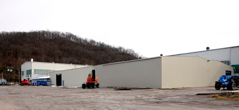 More Photos Of 64 Waterway Dr, Poca Distribution For Lease