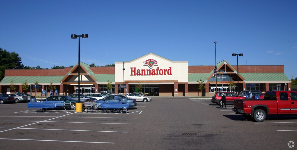 More Photos Of 1127 North Ave, Burlington General Retail For Lease