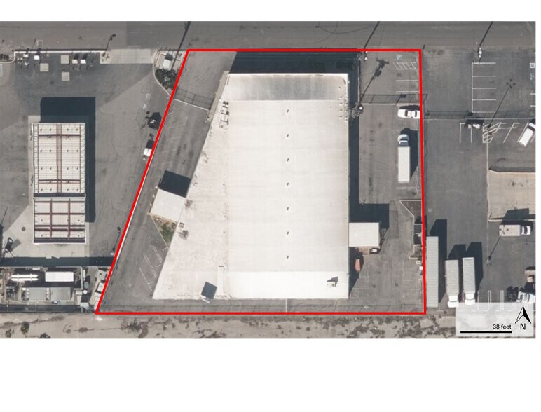 More Photos Of 5540 W 104th St, Los Angeles Warehouse For Lease