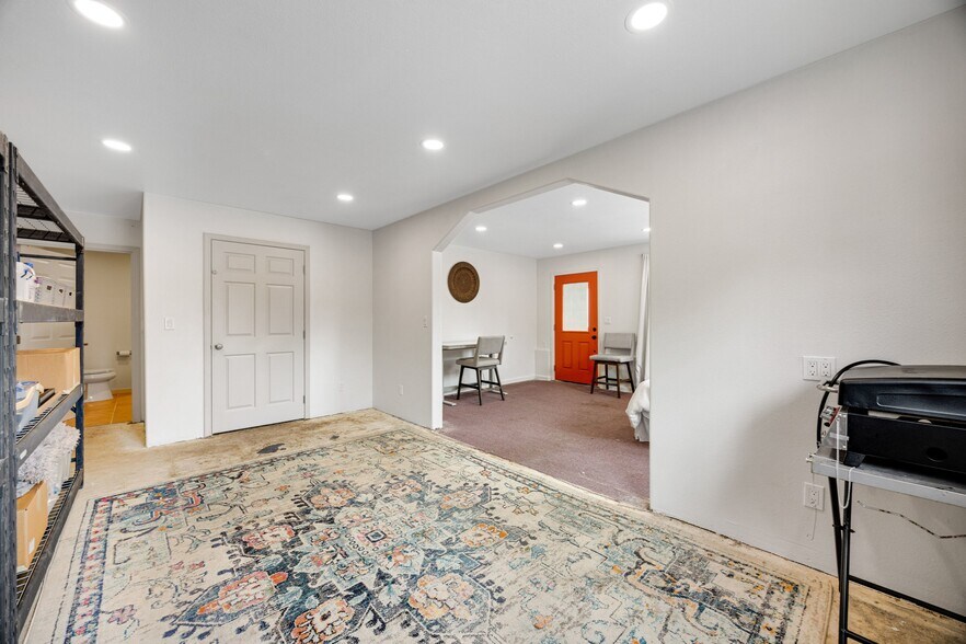 More Photos Of 129 Lower Pacific Dr, Whitethorn General Retail For Sale